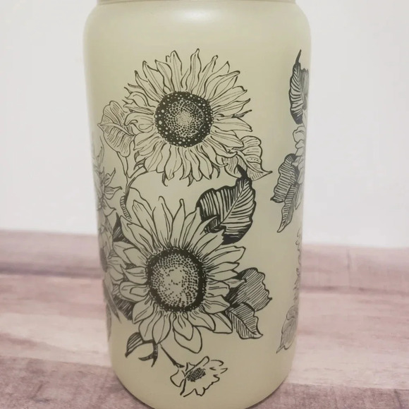 16oz Sunflower cold color changing cup - Picture 4 of 11